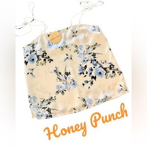 NWT-Sz M Honey Punch Top